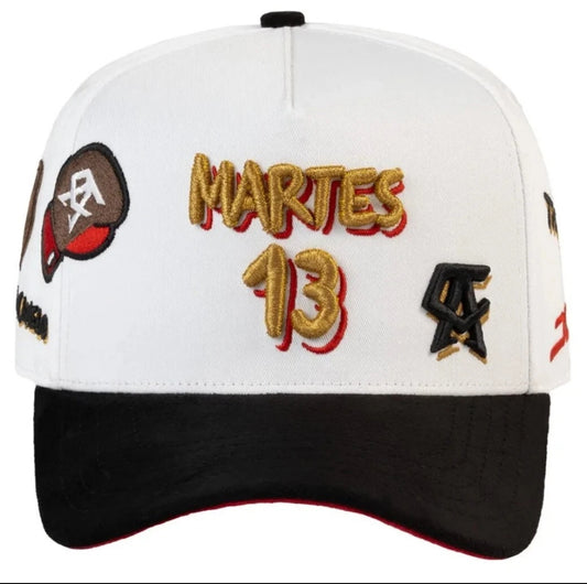 Martes 13 (White)