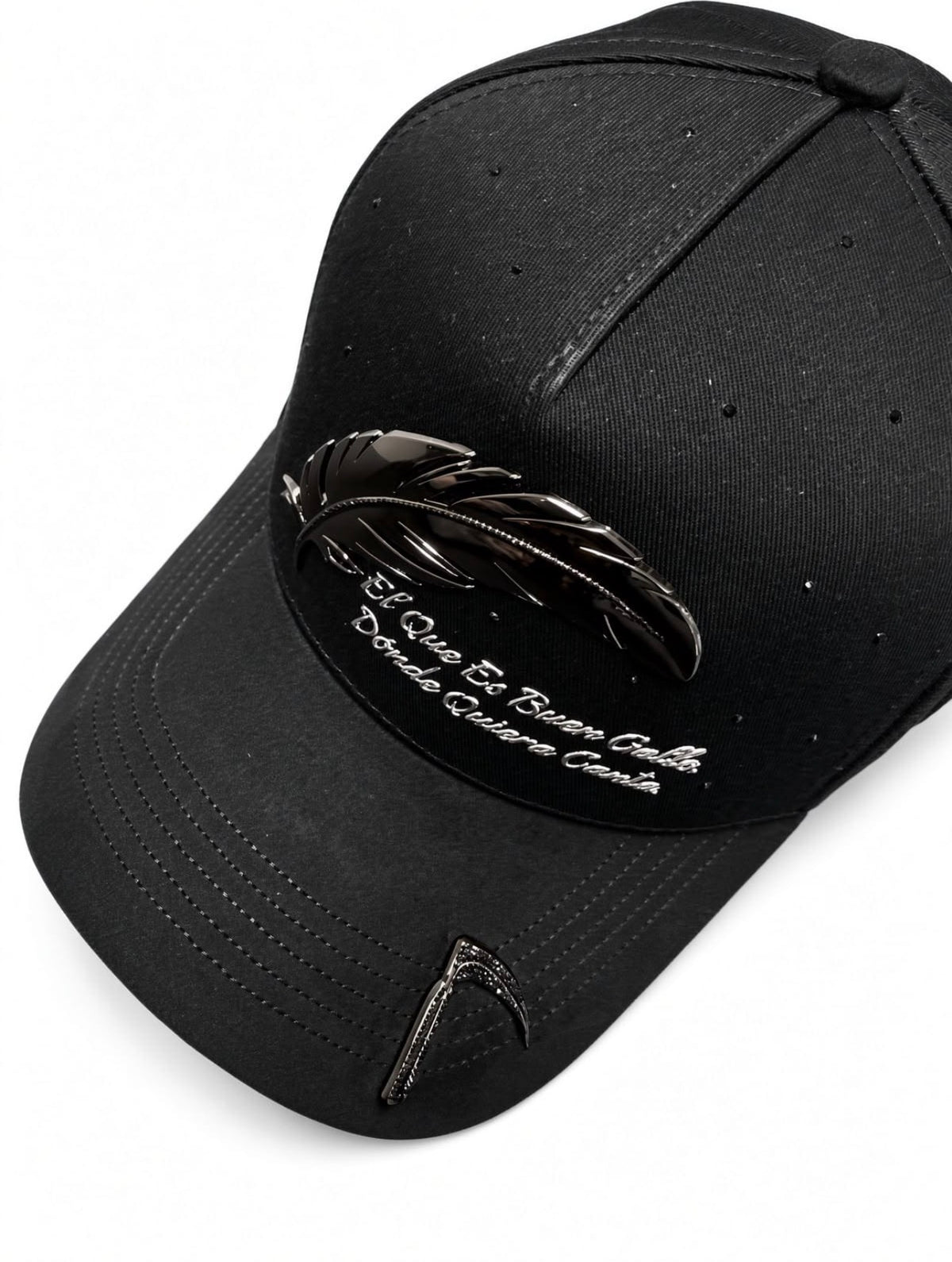 Pluma de Oro (Black)