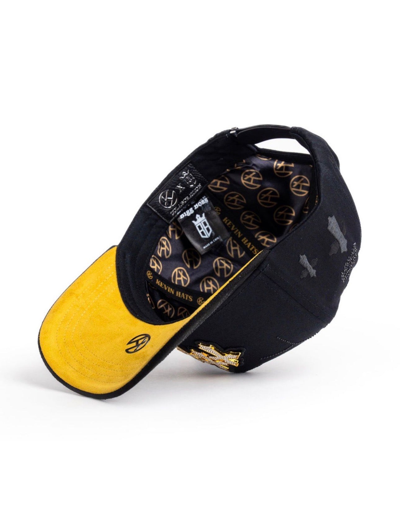 Tres Cruces Crystal (Black/Gold)